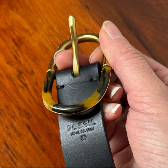 Fossil Black Belt with Tortoiseshell Gold-Tone Buckle Sz small - Picture 2 of 11